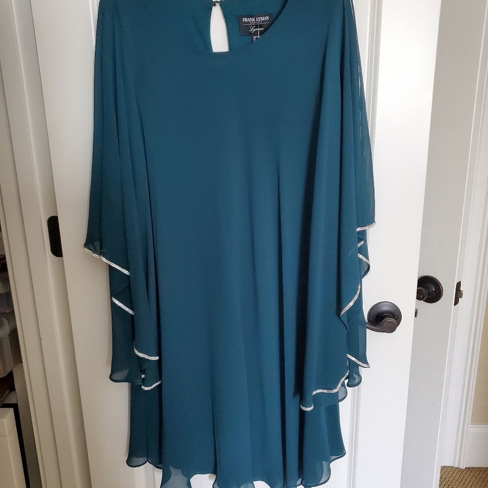 Frank Lyman Design Green Chiffon Dress with Bell Sleeves and Crew Neck Size 12